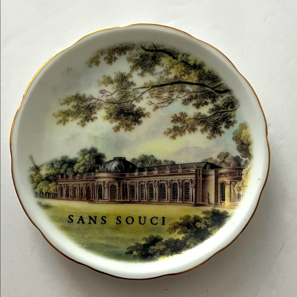 Sans Souci Scenic mini Plate with Gold Rim